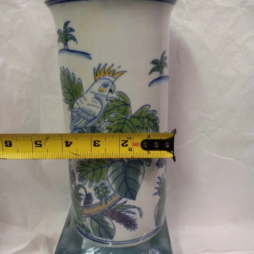 VASE Asian Famille Porcelian Ceramic White Blue Artichokes,Pinecone, Birds Large